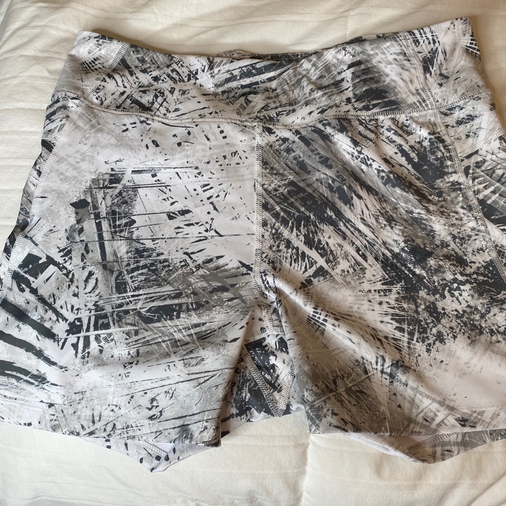 Workout shorts